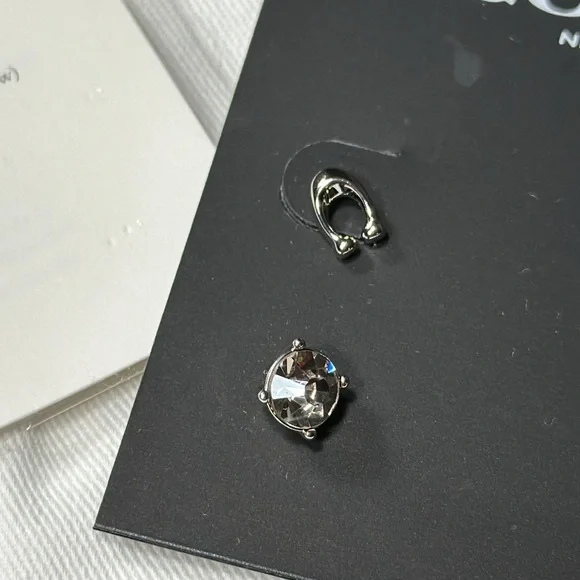 *NWT* COACH Signature Stud & Crystal Stud Earrings Set - Picture 3 of 8